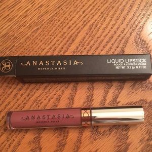 Anastasia Liquid lipstick